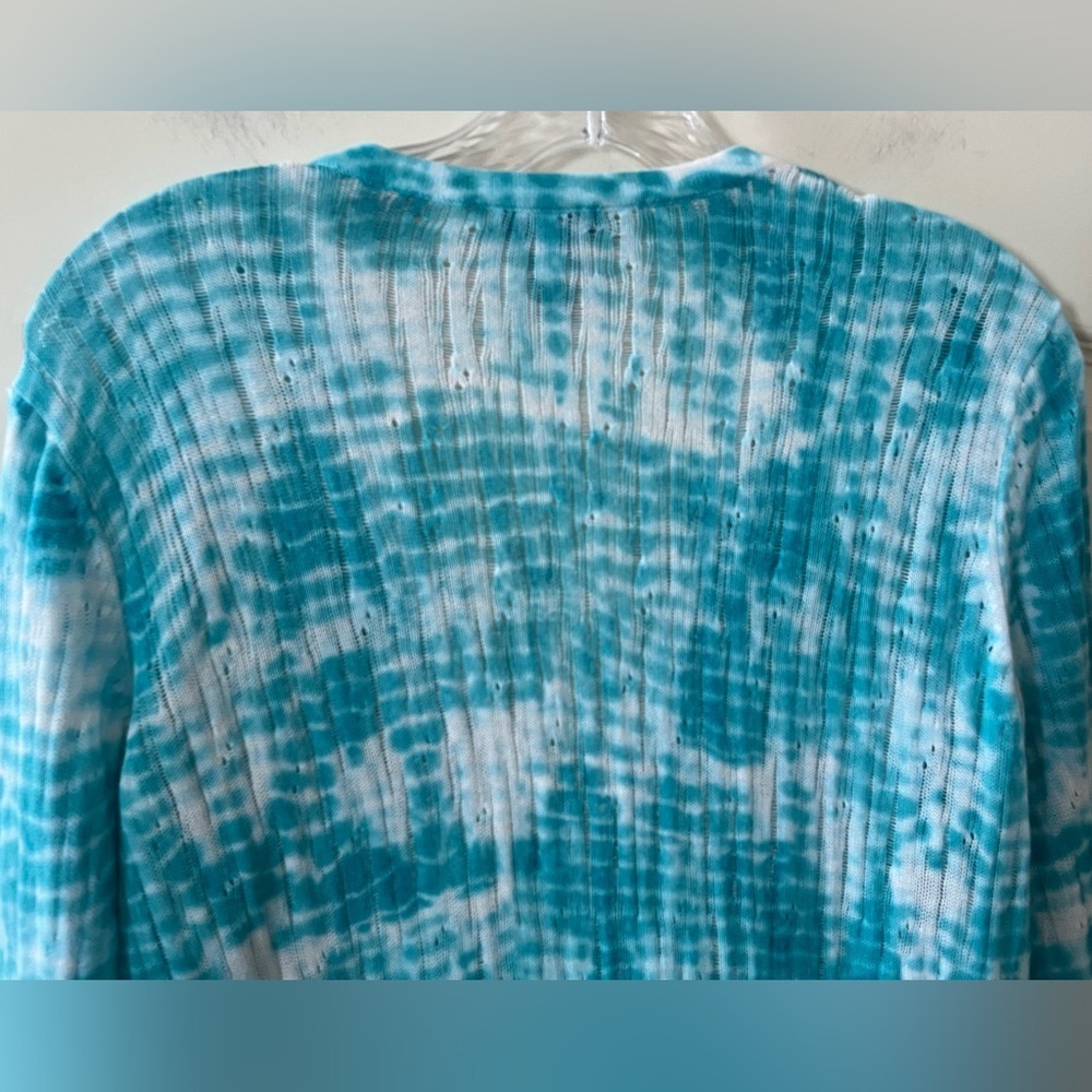 Chico’s Turquoise Tie-Dye Spring Cardigan Button Down Women’s Size Medium - Picture 3 of 14